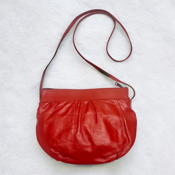 VINTAGE Purse Red Genuine Leather Crossbody / Shoulder 80s 90s Hobo Bold Spirit - Picture 1 of 14
